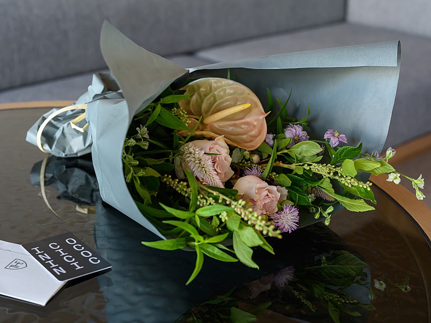 【アニバーサリーステイ】フラワーアレンジメント付プラン ~ホテルで過ごす特別なひとときを~(朝食付き)